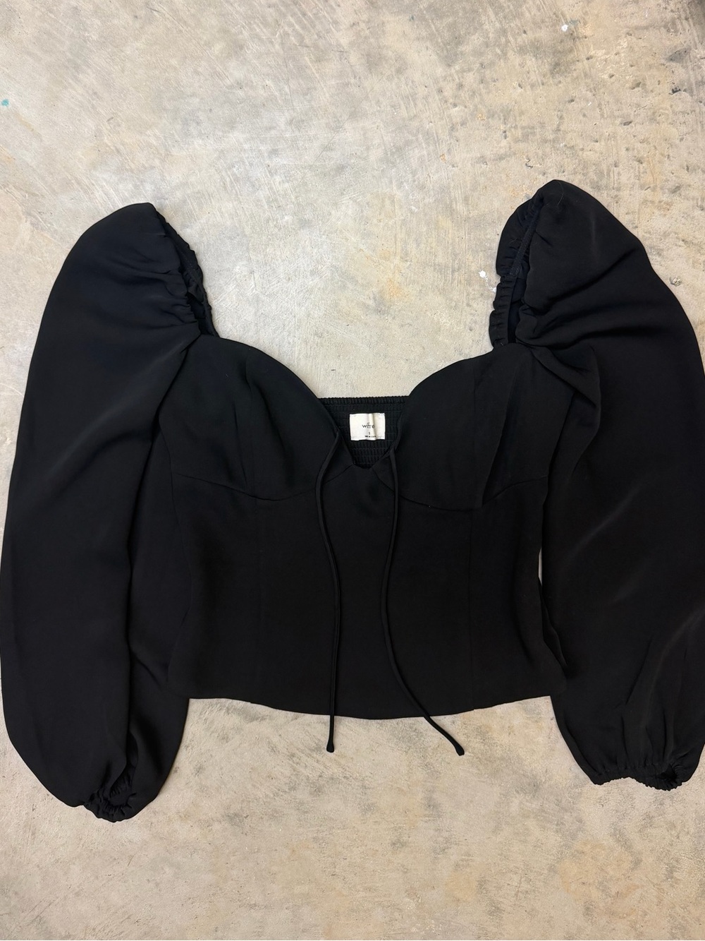 Women's Wilfred  Black Puff-Sleeve Sweetheart Crop Top